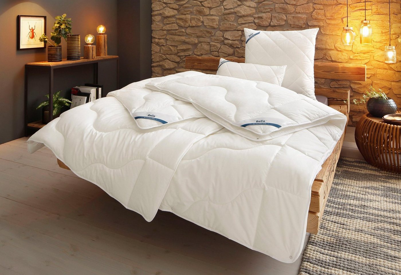 Beco Microfaserbettdecke BeCo Greenfirst, Bettdecke 135x200 und weitere Größen!, Füllung: Klimafaser, Bezug: Microfaser-Feinbatist, Bettdecke "normal" getestet von Trusted Heroes mit einer Note von 1,0! von Beco