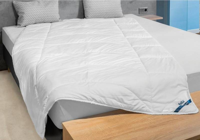 Beco Kunstfaserbettdecke Gregor, Bettdecken für Sommer und Winter, Ganzjahresdecke, Füllung: Polyester, Bezug: Polyester, Bettdecke 135x200cm, allergiker geeignet (Hausstauballergiker) von Beco
