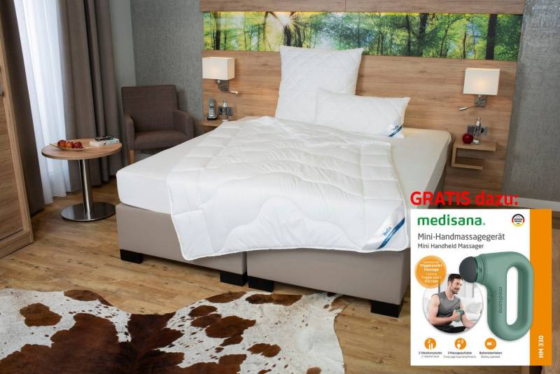 Beco Microfaserbettdecke Royal Soft Duo, Bettdecke 135x200 und weitere Größen!, Füllung: Polyester, Bezug: Microfaser, 2-in-1 Wohlfühlpaket: Bettdecke & gratis Handmassagegerät von Beco