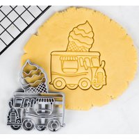 Süße Leckereien Auf Rädern Eis-Lkw-Ausstecher Set Mit 3 Variationen Süße Leckereien Auf Rädern Eis-Lkw-Ausstecher Set Mit 3 Variationen von BecozyPrints