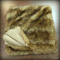 Plüsch Kunstfell Wolfsfell Tagesdecke/Schmusetuch Überwurfdecke Goldbraunes Bärenfell Wolf Coyote Maßanfertigung Usa Gefüttert Alle Größen von BedspreadsAndThrows