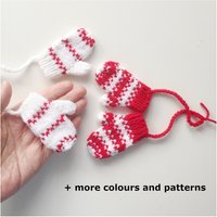 2 Paar Mini Handschuhe Handgestrickte Kleine Weihnachtsbaum Dekorationen Versandfertig 2 Paar Mini Handschuhe Handgestrickte Kleine Weihnachtsbaum Dekorationen Versandfertig von BeeDeeCollection
