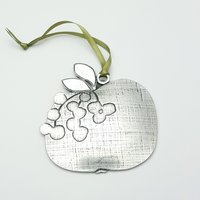 Lotta Jansdotter X Bienenstock Apfel Weihnachtsbaumanhänger von BeehiveHandmadeLLC