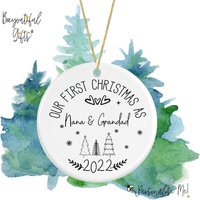 Personalisierter Weihnachtsbaumschmuck Aus Keramik - Erstes Weihnachten Als Nana Und Opa/Oma & Opa | Neue Großeltern von BeeyoutifulGiftsUK