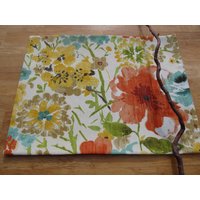 Geblümte Polyester Tischsets, Frühlings Waschbare Schmutzabweisende Beidseitig Verwendbare Knitterarme Tischsets von BeginninginSTL