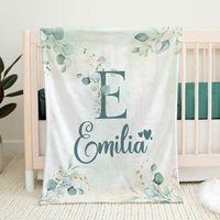 Eukalyptus Monogramm Von A-Z | Personalisierte Babydecke Baby Decke Mit Namen Neutral - Für Mädchen Oder Jungen von BeimErdbeerFrosch