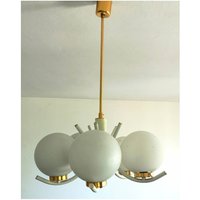 1970S Kronleuchter in Weiß Und Gold // Stilovo Stil Vintage Deckenlampe Mit 5 Milchweißen Kugeln Made Poland von BelgradeDesignMarket