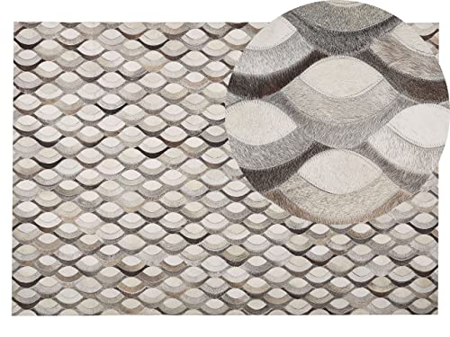 Moderner Leder-Teppich Braun mit Beige Rautenmuster 140 x 200 cm Kirca von Beliani