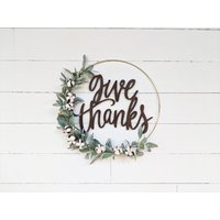 Rustikales Hölzernes Give Danke-Zeichen | Herbst Ernte Erntedank Wanddekoration Für Haus & Küche Rustikales Hölzernes Give Danke-Zeichen | Herbst Ernte Erntedank Wanddekoration Für Haus & Küche von BellAndTheWhistle