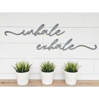 Inhale Exhale Wort Ausschnitt | Einatmen Ausatmen Holzbuchstaben Badezimmer Ausschnitte 1/2 Zoll Dickes Holzschild Yoga Studio Text von BellAndTheWhistle