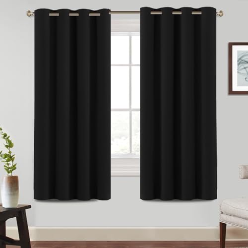BellaHills 100% Verdunkelung Abdunkelnde Vorhänge Schlafzimmer Ösenvorhang 2er Set H 175 x B 140 cm Gardinen Schwarz Blickdicht Übergardinen mit Ösen Verdunkelungsvorhang Thermovorhang BellaHills 100% Verdunkelung Abdunkelnde Vorhänge Schlafzimmer Ösenvorhang 2er Set H 175 x B 140 cm Gardinen Schwarz Blickdicht Übergardinen mit Ösen Verdunkelungsvorhang Thermovorhang von BellaHills