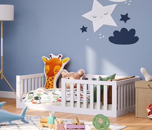 Bellabino Tapi Kinderbett 70x140 cm, Montessori Bodenbett inkl. Rausfallschutz und Lattenrost für Jungen und Mädchen aus Kiefer Massivholz weiß lackiert von Bellabino