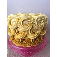Faux Gelb Rosette Kuchen Herbst Dekor, 6-Zoll Display Kuchen von Bellatopperandmore