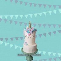 Halber Einhorn Fake Kuchen Sanfte Farben, 1/2 Geburtstag Display von Bellatopperandmore