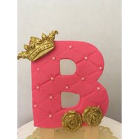 Spezialanfertigung Fondant Cake Topper Essbare Tiara & Rosen von Bellatopperandmore