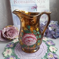 Kupfer Glanz Ware Krug Mit Handgemalten Rosen, Hübsche Blumen Krug, Lustreware Vintage Antike Cottage Style Vase von BellemoonVintageShop