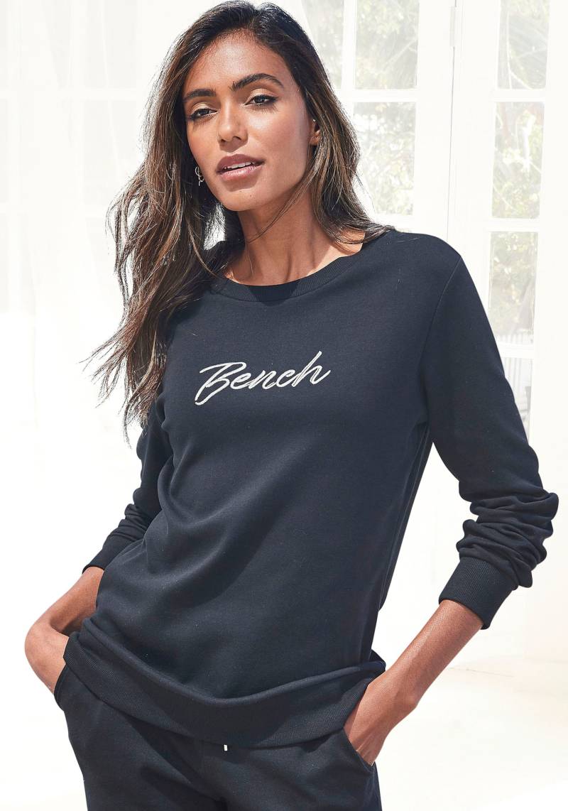 Sweatshirt von Bench. Loungewear