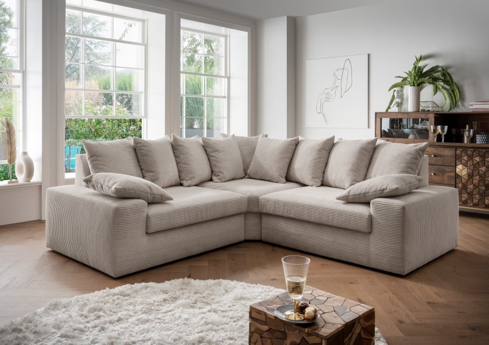 Ecksofa Sassari von Benformato: Gemütliche Eleganz in Cord - Perfekte Kuschelecke für dein Zuhause Ecksofa Sassari von Benformato: Gemütliche Eleganz in Cord - Perfekte Kuschelecke für dein Zuhause von Benformato