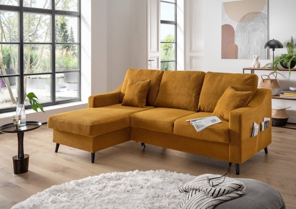 Sofa Valentina von Benformato: Elegantes Breitcord-Sofa mit Schlaffunktion, Bettkasten und Flexibler Recamiere – In drei stilvollen Farben erhältlich Sofa Valentina von Benformato: Elegantes Breitcord-Sofa mit Schlaffunktion, Bettkasten und Flexibler Recamiere – In drei stilvollen Farben erhältlich von Benformato