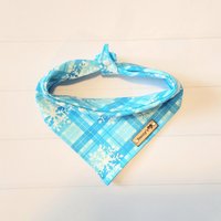 Winter-Schneeflocke-Hundebandana X-Mas-Hundeschal Winter-Bandana Kariertes Hundehalstuch Flanell-Hundehalstuch Krawatte & Snap-Hundehalstuch Welpe von BennysPetBoutique