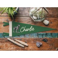 Benutzerdefinierte Coonhound Hund Name Filz Wimpel | Personalisierte Vintage-stil-Banner-Flagge, Ihr Haustier, Besitzer-Geschenk von BenoitsDesignCo