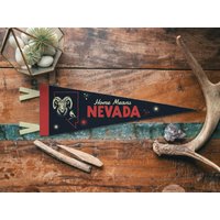 Nevada Filz Wimpelkette | The Silver State Banner Plakat. Vintage Typographie Bighorn Sheep Flagge Wimpel Wohndeko. Usa-Handgemacht von BenoitsDesignCo