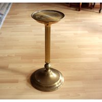 Hohe Blumensäule - Blumenständer Aus Metall Und Messing Postament Für Blumen Ausstellungswürdige Dinge Vintage Den 60Ern Mid Century Hohe Blumensäule - Blumenständer Aus Metall Und Messing Postament Für Blumen Ausstellungswürdige Dinge Vintage Den 60Ern Mid Century von BensGermanVintage