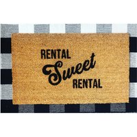 Verleih Süße Fußmatte | Lustiges Haus Geschenk Wohnung Dekor Neuer Hauseingang Teppich Niedliche Willkommens-Matte Für Rentner Wohnkultur Airbnb von BensonThreads
