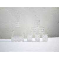 Karaffe Und 6 Vintage-Glasgläser Karaffe Und 6 Vintage-Glasgläser von BertheetHypolite