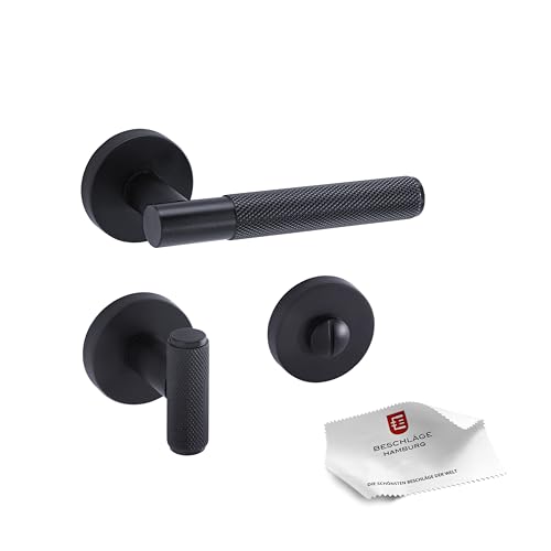 Beschläge Hamburg | Türgriff Türbeschlag MUNICH-X 07 SM WC | Bad Türklinke mit Gitternetzstruktur für Toiletten Innentüren | Karomuster Drückergarnitur | ø51x10mm | Türdrücker in schwarz matt von Beschläge Hamburg