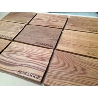 Personalisierte Eiche Servieren Board von BespokeEnglishGifts