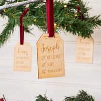Christbaumschmuck - Weihnachts Namensschilder Weihnachtskugel Alternative Personalisiert Personalisierte Weihnachtsverzierung Weihnachtsgeschenk von BespokeandOakCo