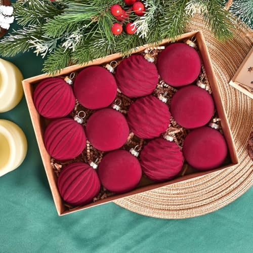 12 Stück Weihnachtskugel-Ornamente mit samtbeflocktem und langlebigem Kunststoff, zum Dekorieren von Weihnachtsbäumen und Urlaubsdisplays (C) von Besshepplo