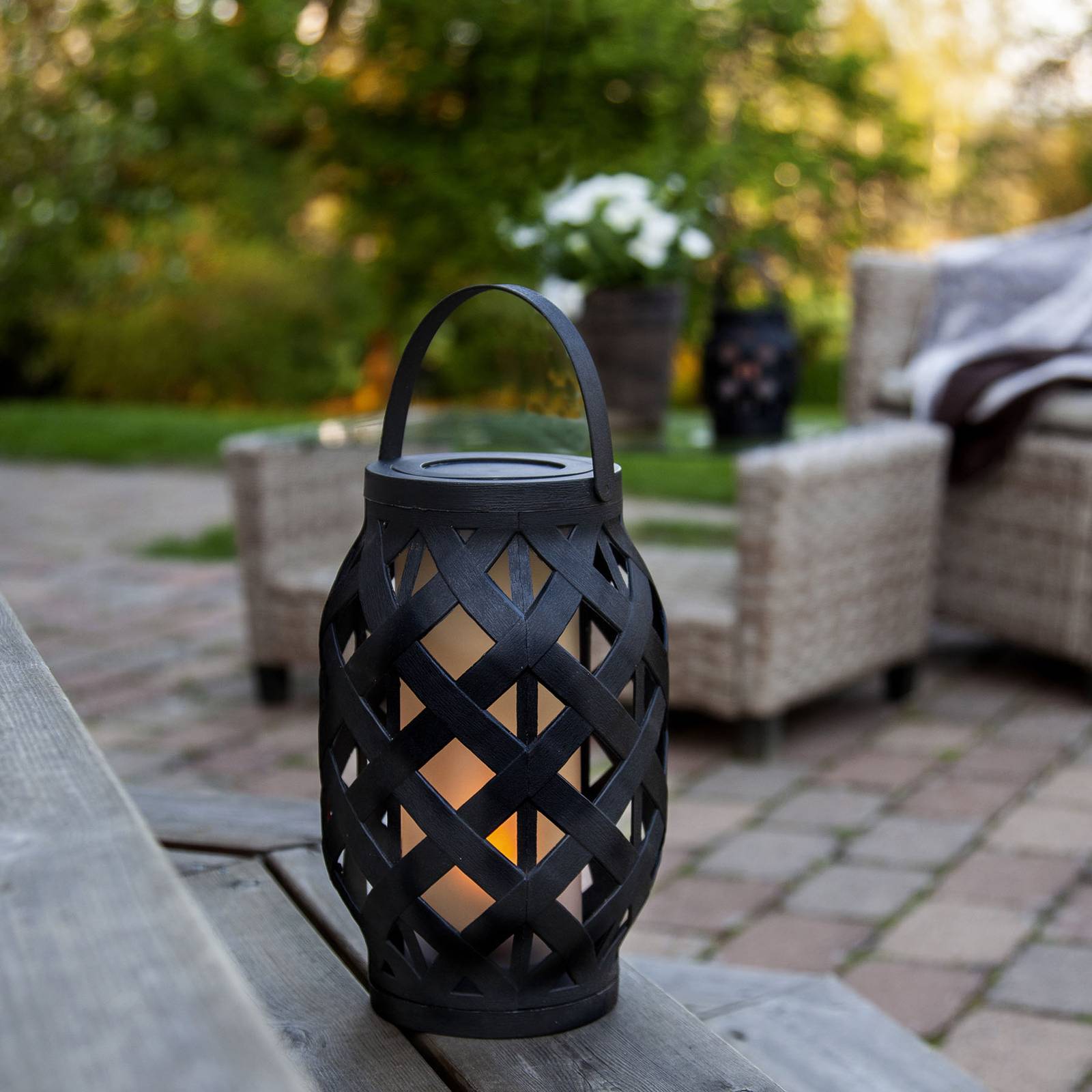 LED-Laterne Flame Lantern, schwarz, Höhe 23 cm von STAR TRADING