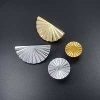Moderne Gold Runde Schubladenknäufe Küche Knäufe Pulls Kabinett Schubladen Silber Chrom Aufbereiter Küchenknauf von BestHardwareStore