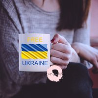 Kostenlose Ukraine | Flagge Ukraine-Russland Frieden Beten Sie Geschenk Becher Stoppen Putin Bitte Kostenlose Bestseller von BestSellerMug
