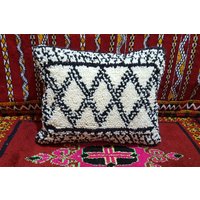 Moroccan Beni Ourain Pillow Handmade Pillows Cushion Wool Covers Coussin Marocain von BestWoolRug