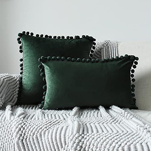 Bestenrose 2er Set Kissen Samt mit Pompoms Dekokissen Kissen Wohnzimmer Einfarbig Kissenbezüge Dekorative Kissenhüllen mit ReißverschlüSse Couchkisen für Sofa Schlafzimmer von Bestenrose