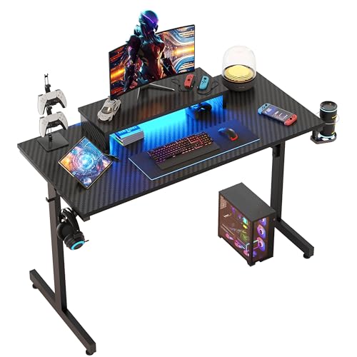 Bestier LED Gaming Schreibtisch 106 cm, PC LED Gamer Tisch mit Monitor Stand, Stabiler Tische mit Kohlefaserbeschichtung, Gaming Computertisch mit Getränkehalter und Kopfhörerhaken, Schwarz von Bestier