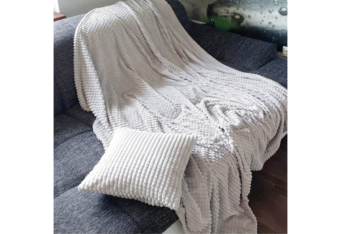 Wohndecke Sterne/Jacquard, Bestlivings, Kuscheldecken Set - XXL Flauschdecke inkl. 45x45cm Dekokissen mit abnehmbaren Bezug - große Wohn-Decke zum kuscheln, flauschige Sofadecke von Bestlivings