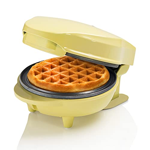 Bestron Mini-Waffeleisen für klassische Waffeln, kleiner Waffelmaker mit Antihaftbeschichtung, für Kindergeburtstage, Familienfeiern, Ostern oder Weihnachten, Retro Design, 550 Watt, Farbe: Gelb von Bestron