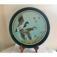 Vintage Tablett Stockente Im Flug Von Avon Chesalace Collection Retro Metalltablett Dekor Flying Ducks Decor Geschenk von BetancourtCollection