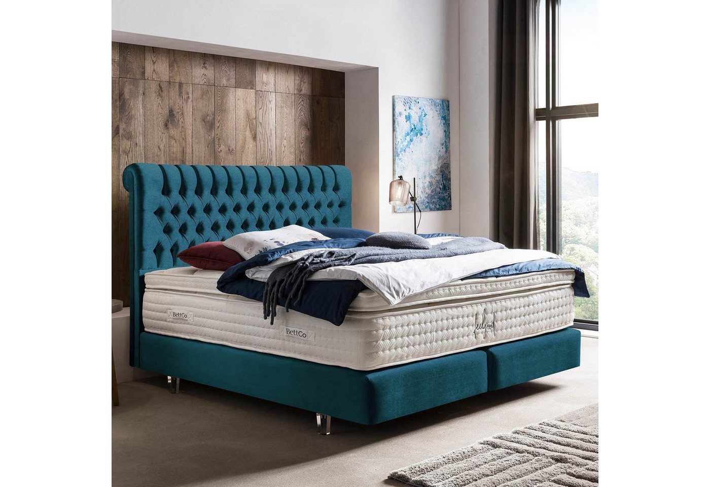 BettCo Boxspringbett Chester (in Petrol Samt, 160 x 200 cm), Chesterfield-Design + optionaler Topper, Acryl-Füße Glas-Optik von BettCo