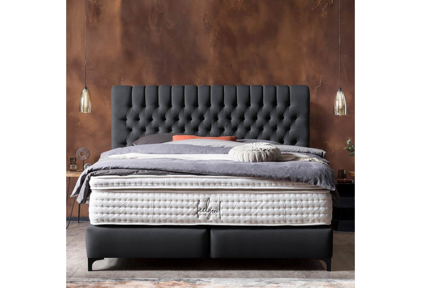 BettCo Boxspringbett Chester (in Schwarz Velours, 160 x 200 cm), Chesterfield-Design + optionaler Topper, Schwarze Metallfüße von BettCo