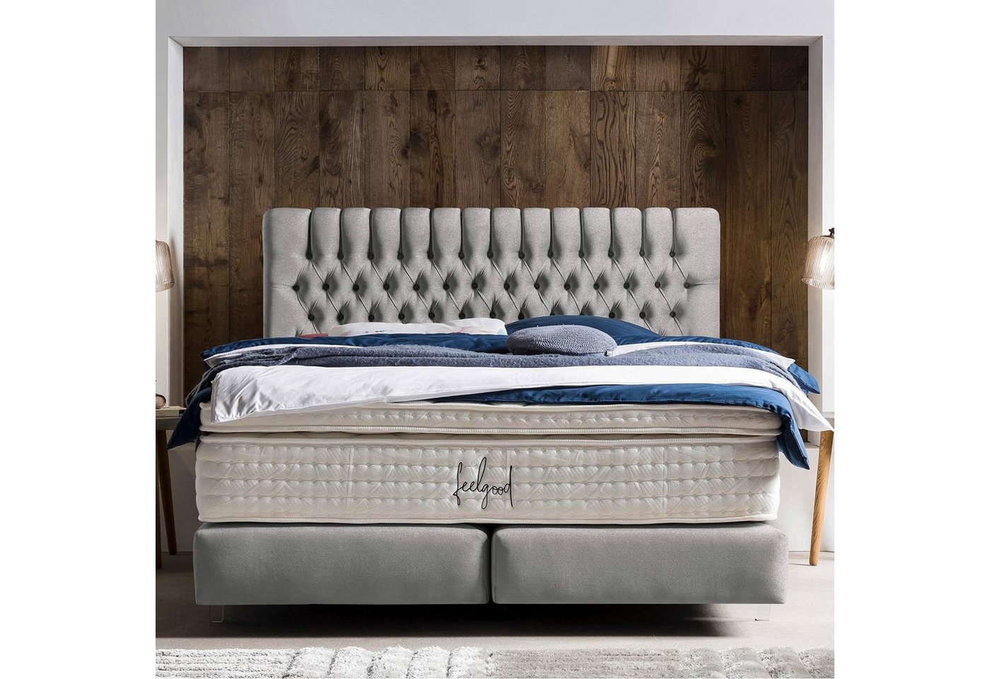 BettCo Boxspringbett Chester (in Silber Samt, 200 x 200 cm), Chesterfield-Design, Acryl-Füße von BettCo