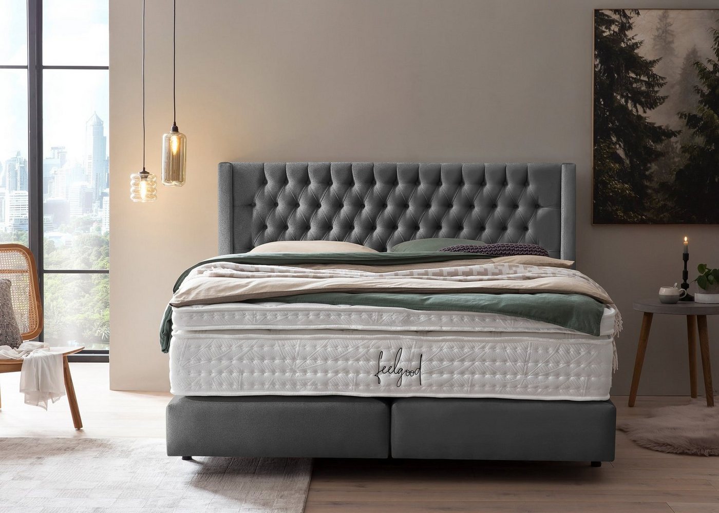 BettCo Boxspringbett Florida (in Dunkelgrau Samt, 200 x 200 cm), Kopfteil mit Ohren, Topper optional, Schwebeoptik von BettCo
