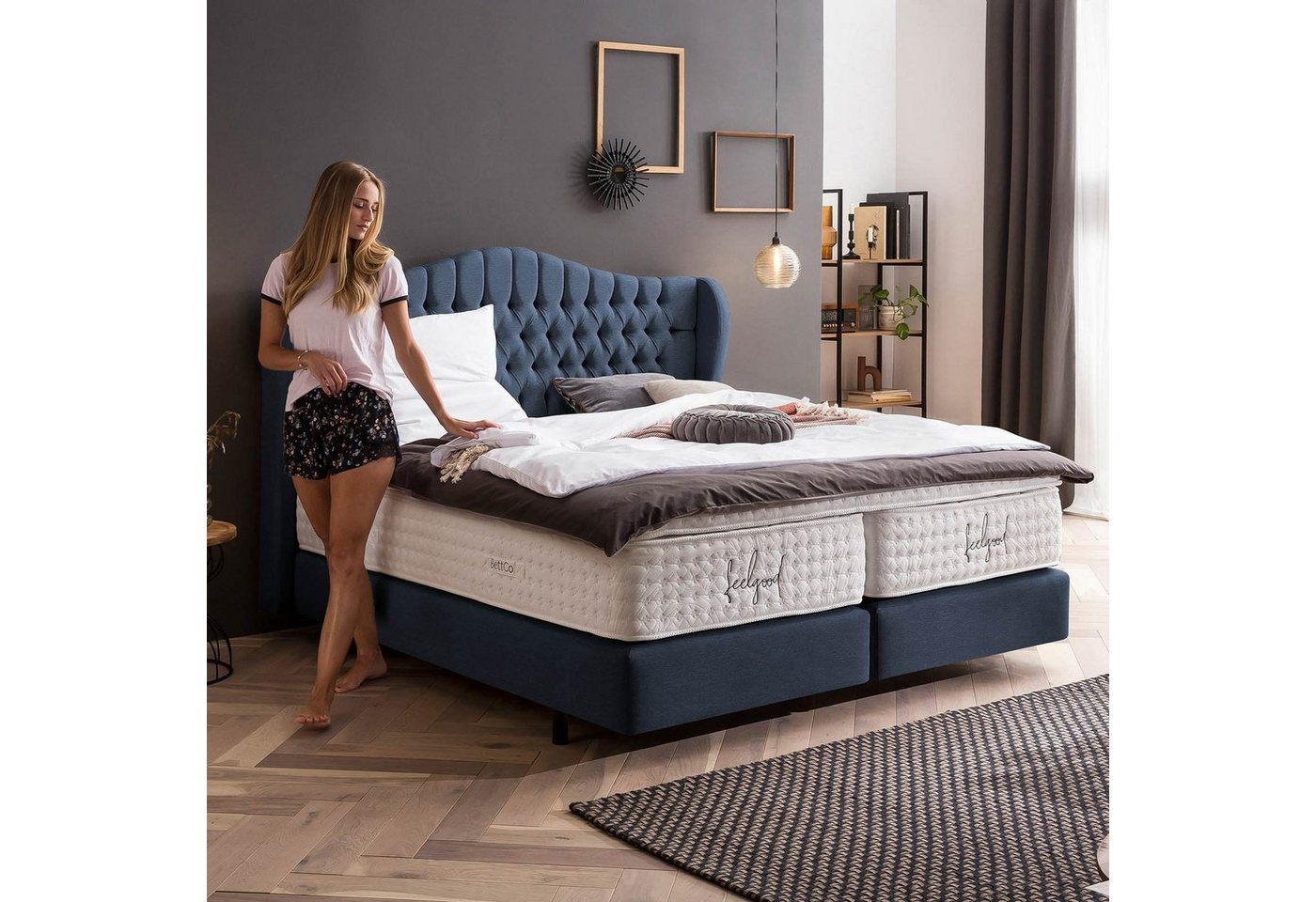 BettCo Boxspringbett Maison (in Marine Webstoff, 180 x 200 cm), Chesterfield Design mit Ohren + optionaler Topper, Schwebeoptik von BettCo