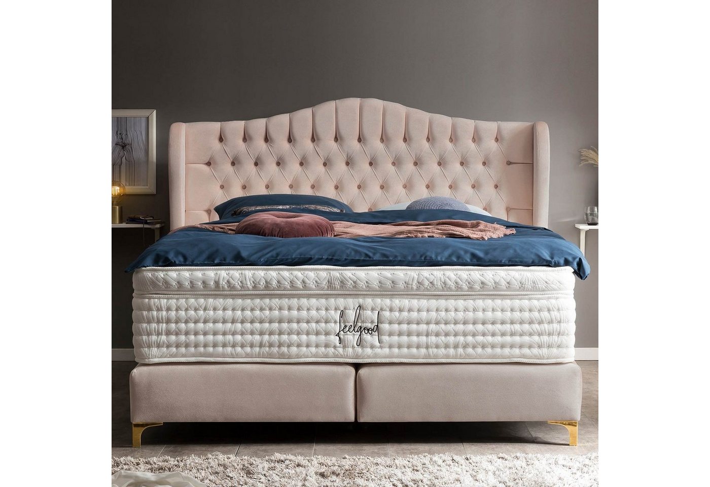 BettCo Boxspringbett Maison (in Rose Samt, 160 x 200 cm), Chesterfield Design mit Ohren + optionaler Topper, Füße Gold-Optik von BettCo