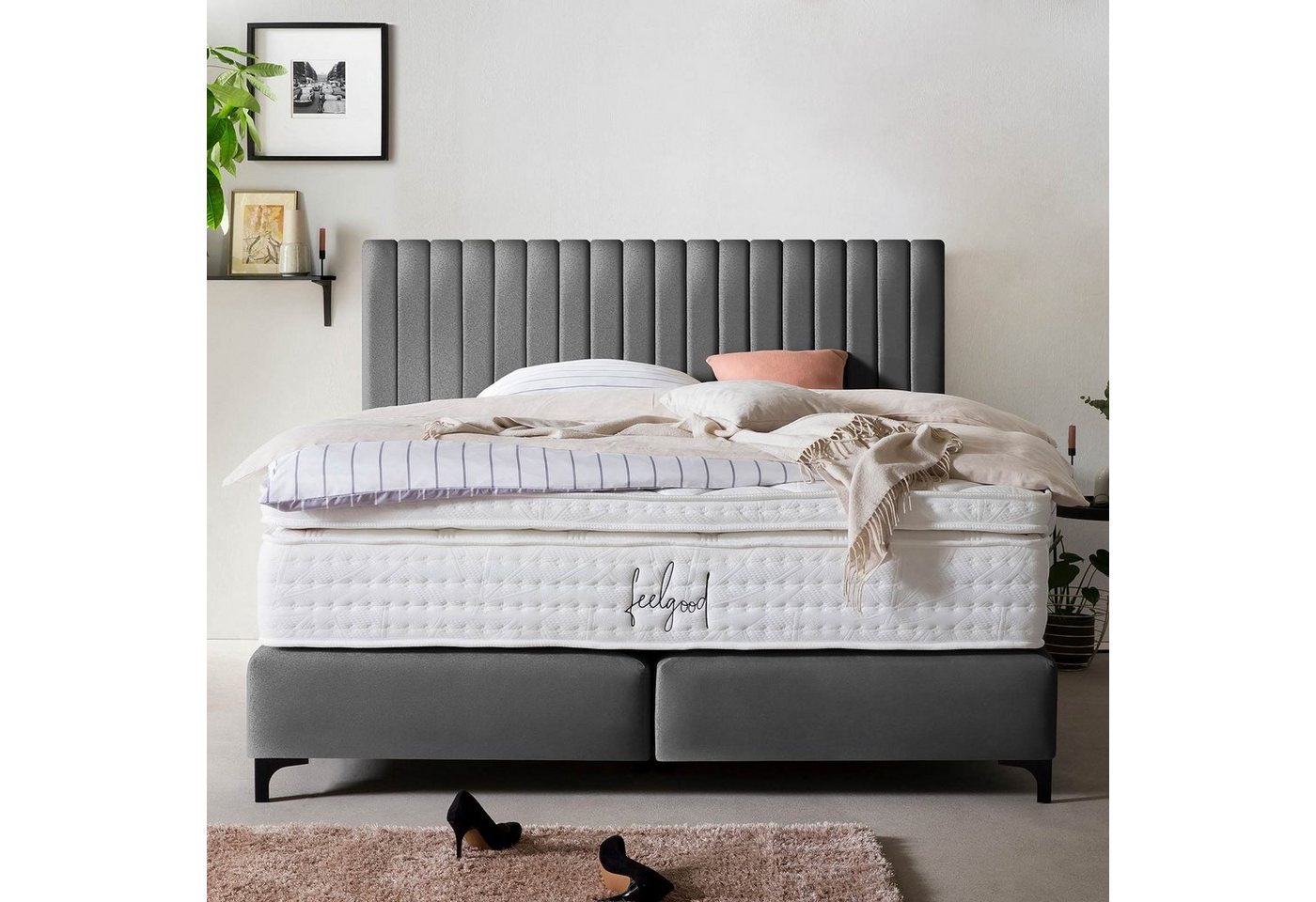 BettCo Boxspringbett Paris (in Dunkelgrau Samt), Pfeifensteppung, Topper optional, Metallfüße von BettCo
