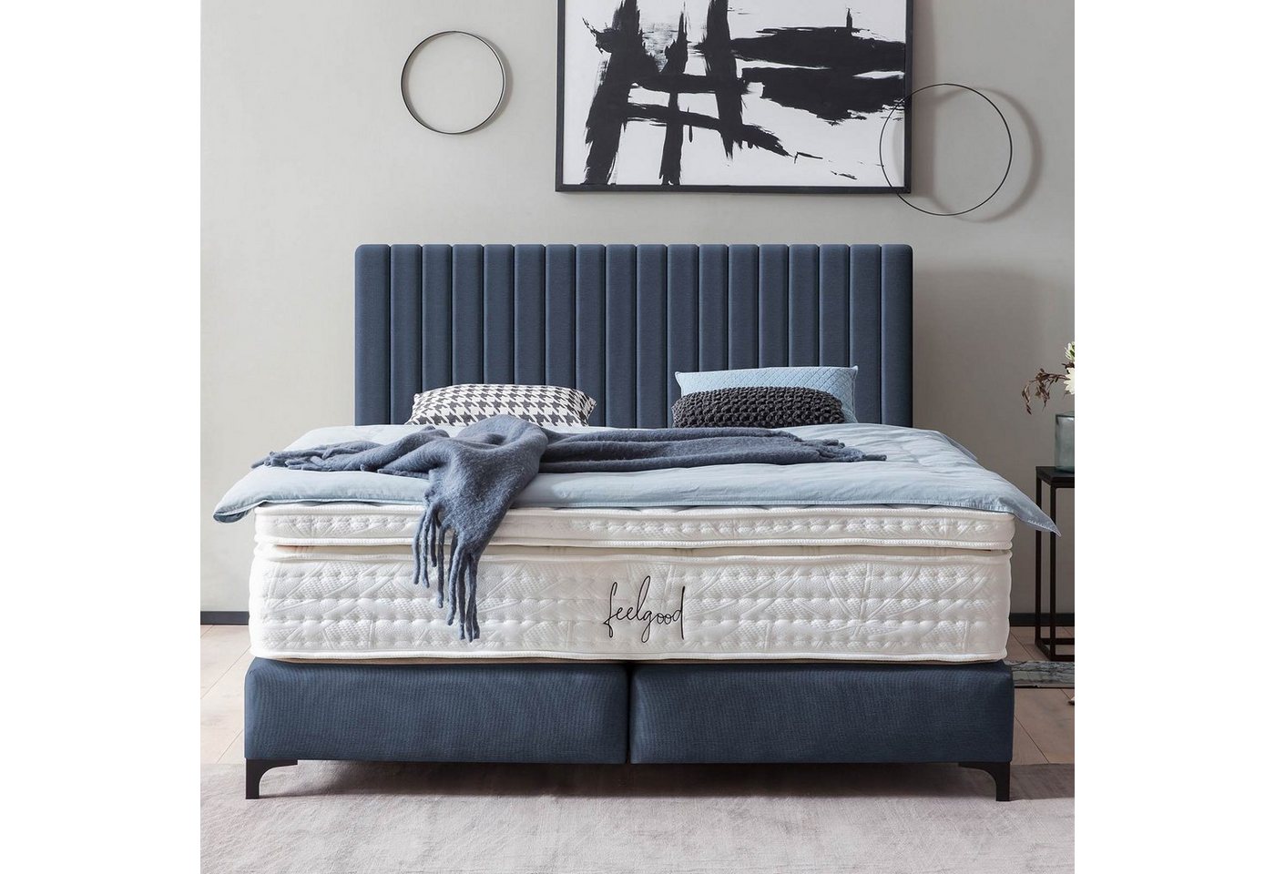 BettCo Boxspringbett Paris (in Marine Webstoff), Pfeifensteppung Design + optionaler Topper, Schwarze Metallfüße von BettCo